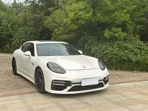 Porsche Panamera 2013