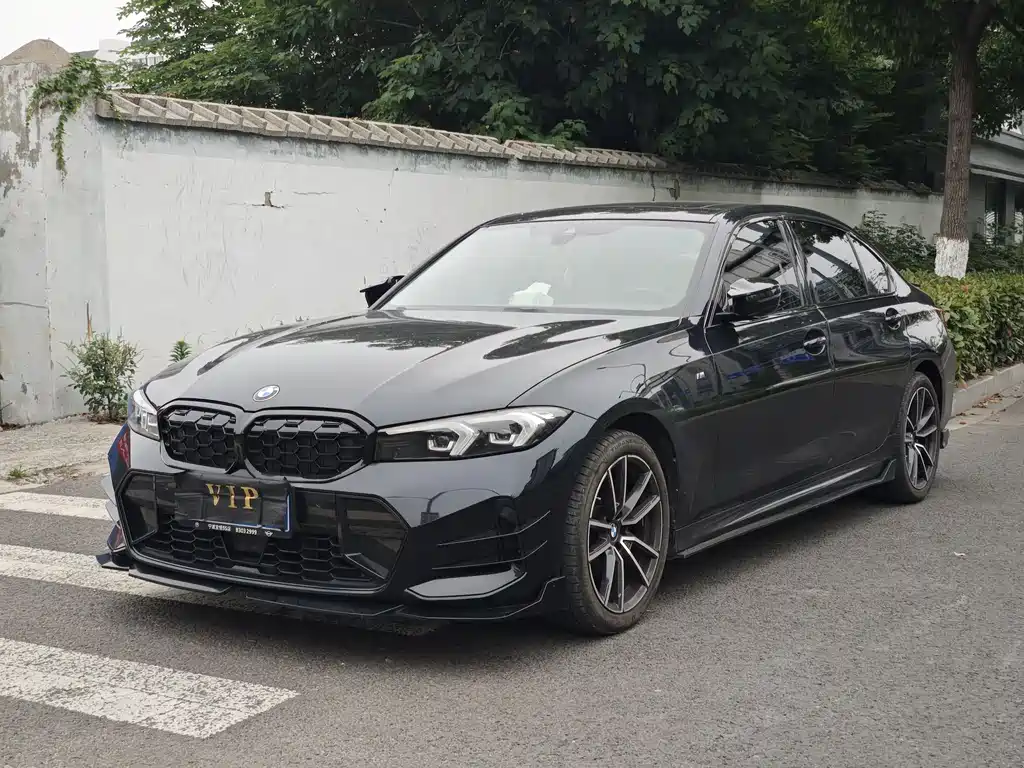 BMW 3 Series 2025 — фото 1