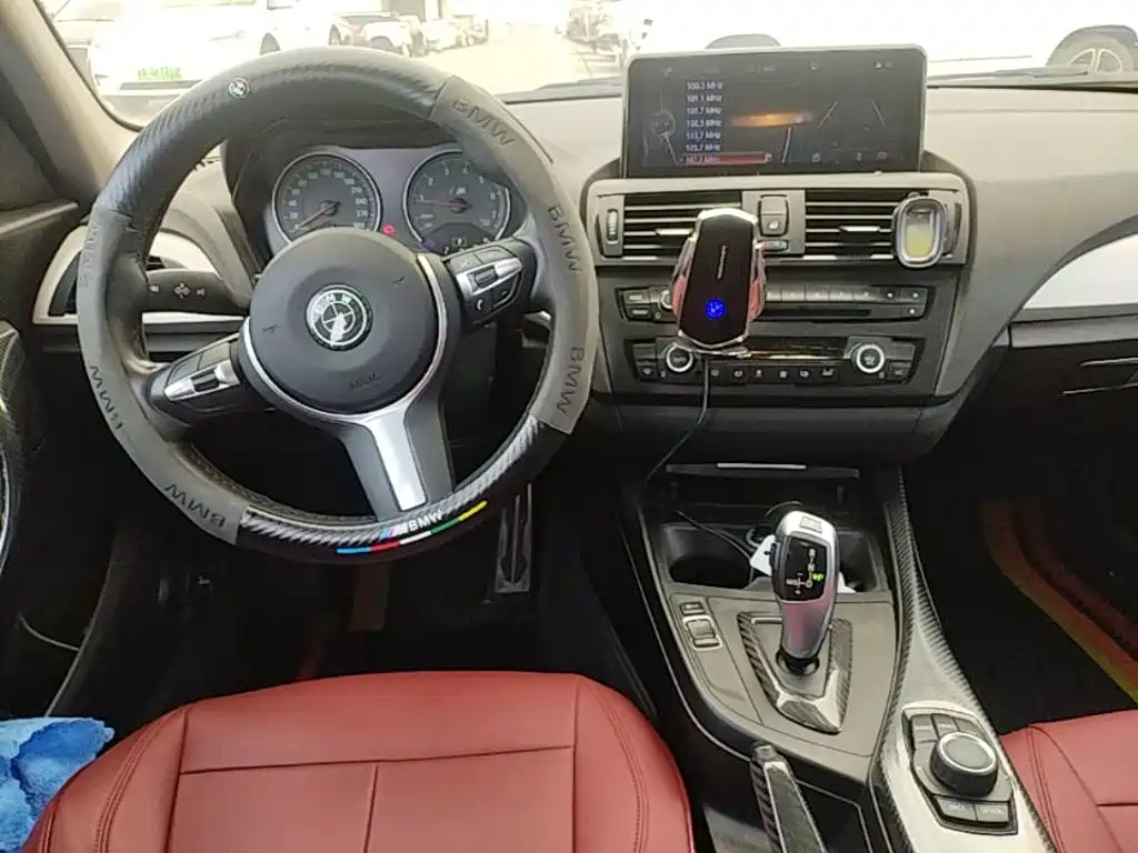 BMW 1 Series 2015 — фото 10