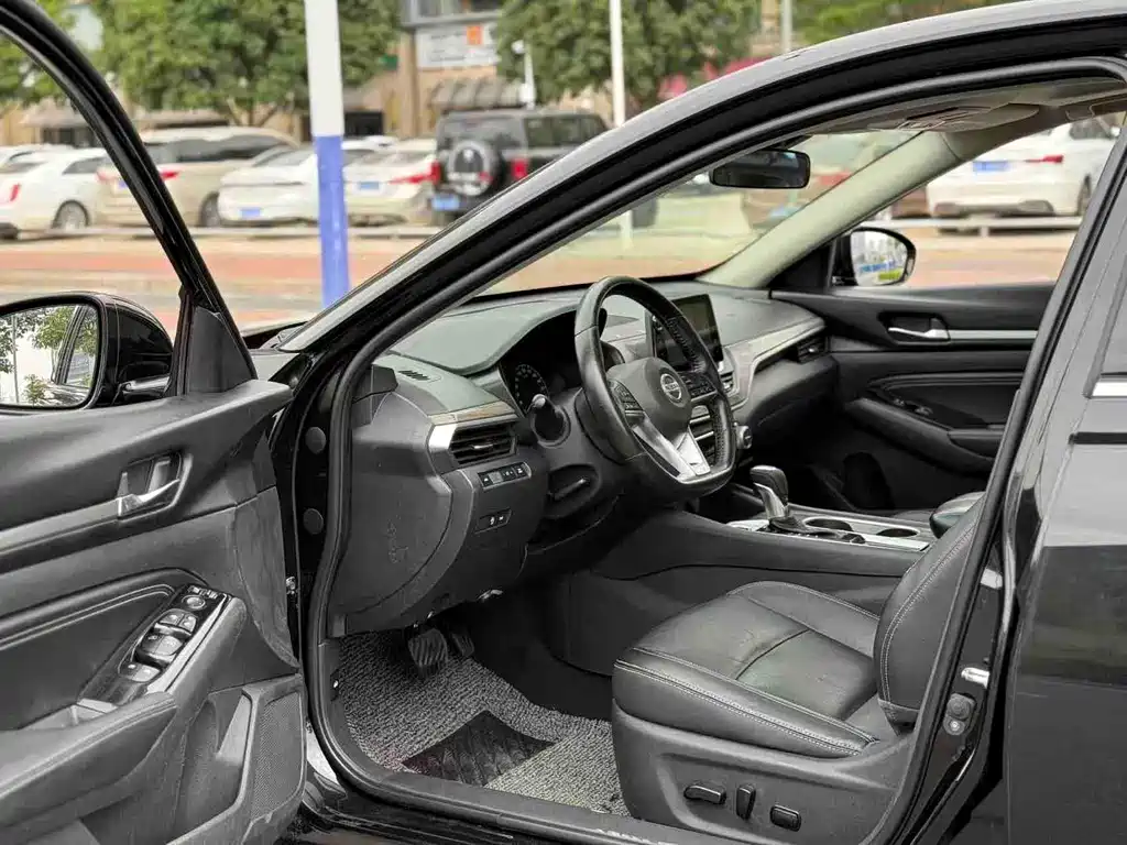 Nissan Teana 2021