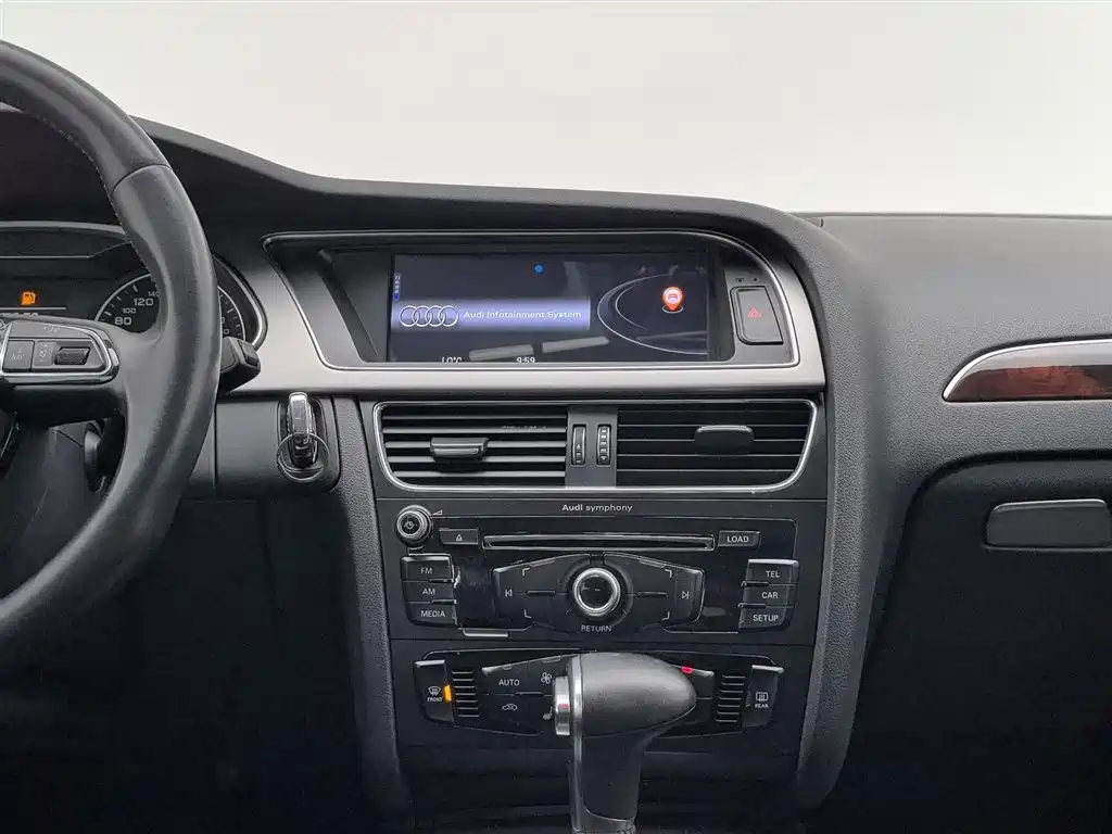 Audi A4L 2013 — фото 12