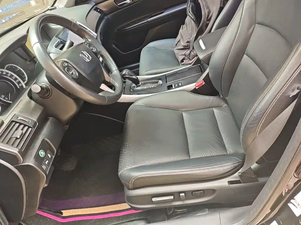 Honda Accord 2014 — фото 15