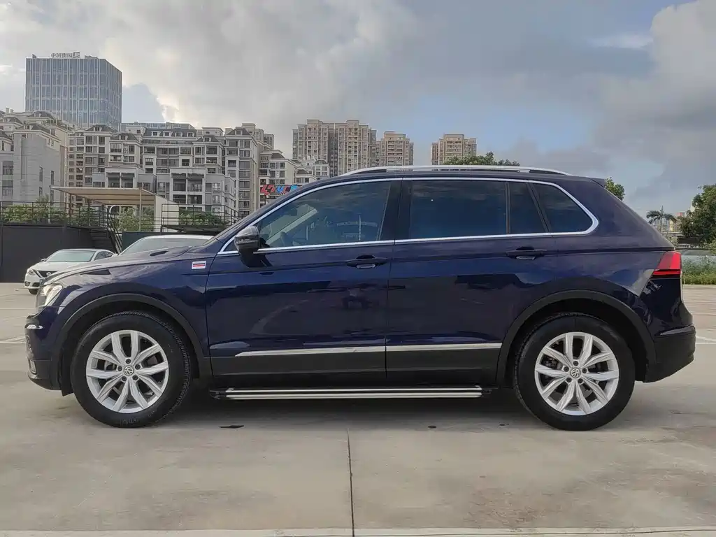 Volkswagen Tiguan 2017 — фото 7