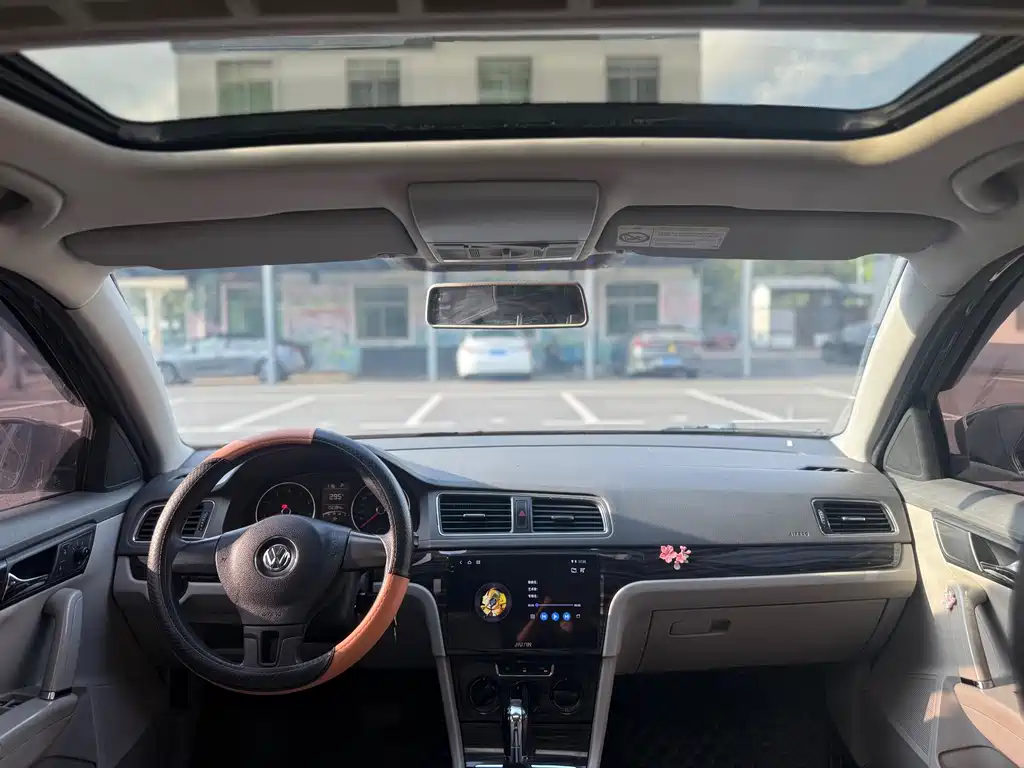 Volkswagen Gran Lavida 2015 — фото 10