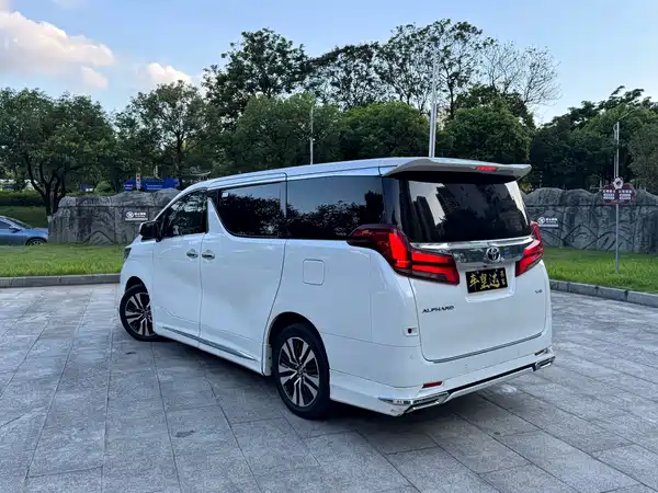 Toyota Alphard 2019