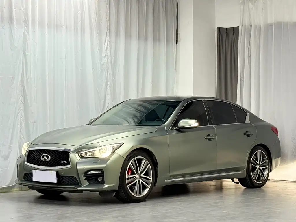 Infiniti Q50L 2015