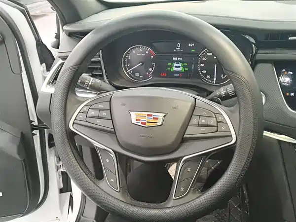 Cadillac XT5 2024