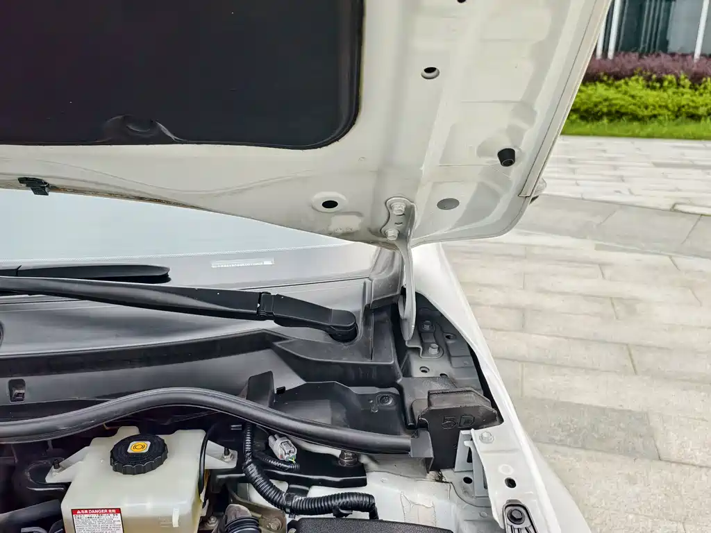 Toyota Corolla Hybrid 2020 — фото 18