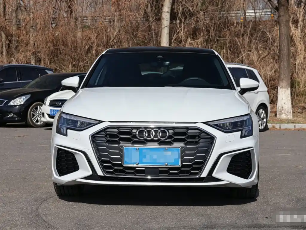 Audi A3 2022 — фото 2