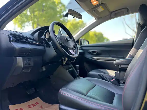 Toyota Yaris L 2017