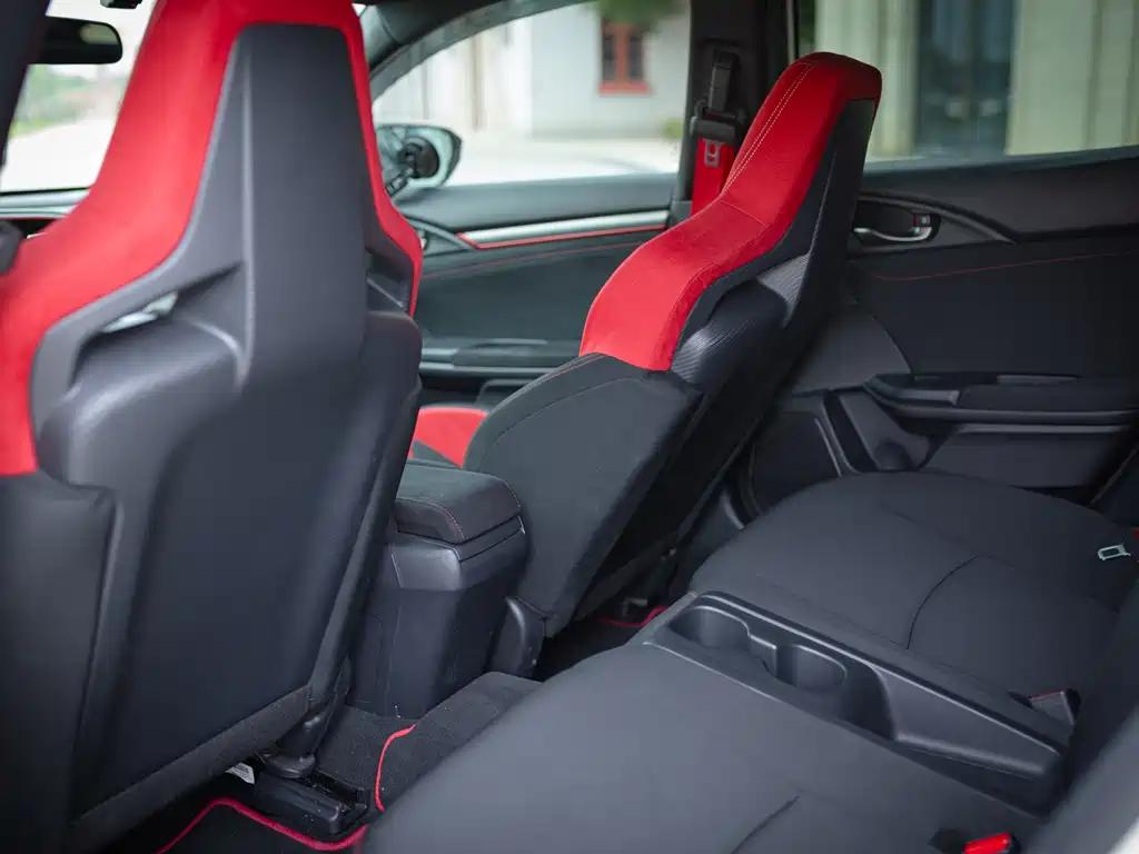 Honda Civic 2017 — фото 14