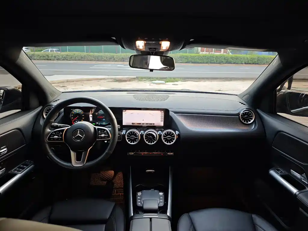 Mercedes-Benz EQA 2022