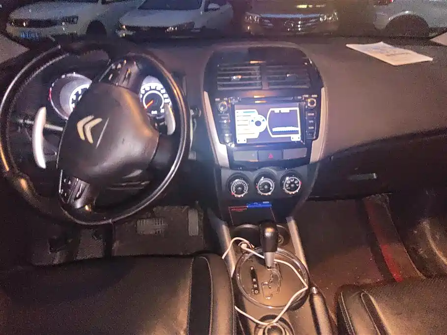Citroen C4 Aircross 2014 — фото 12