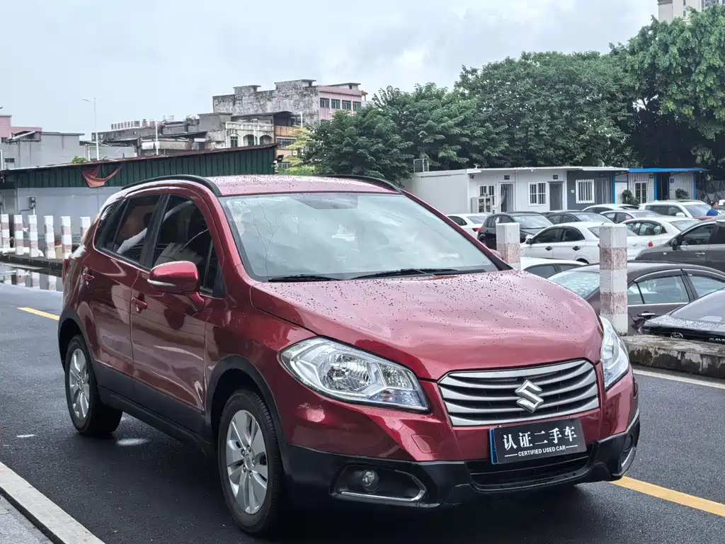 Suzuki S-Cross 2015 — фото 3