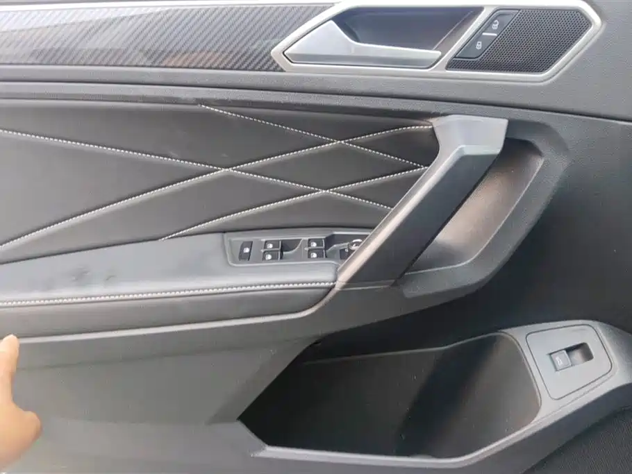 Volkswagen Tiguan L 2024