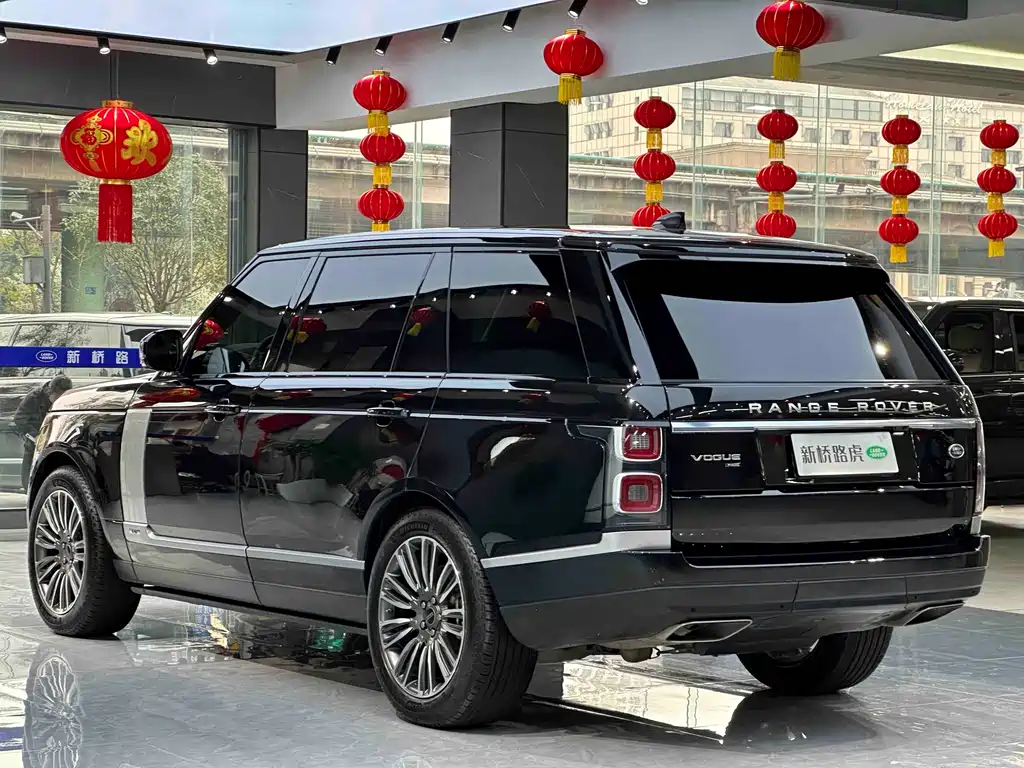 Land Rover Range Rover 2020 — фото 18