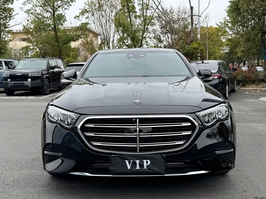 Mercedes-Benz E-Class 2025