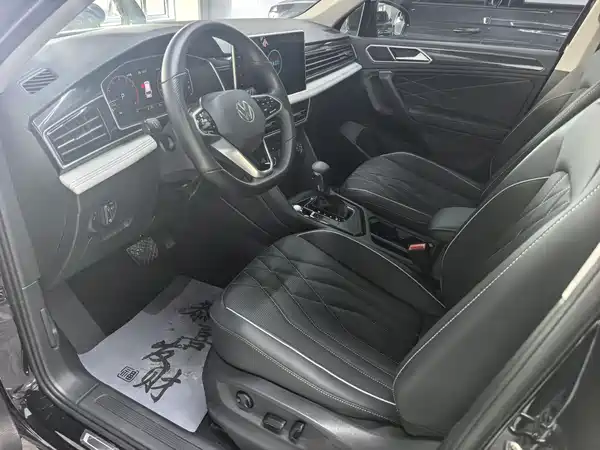 Volkswagen Tiguan L 2023