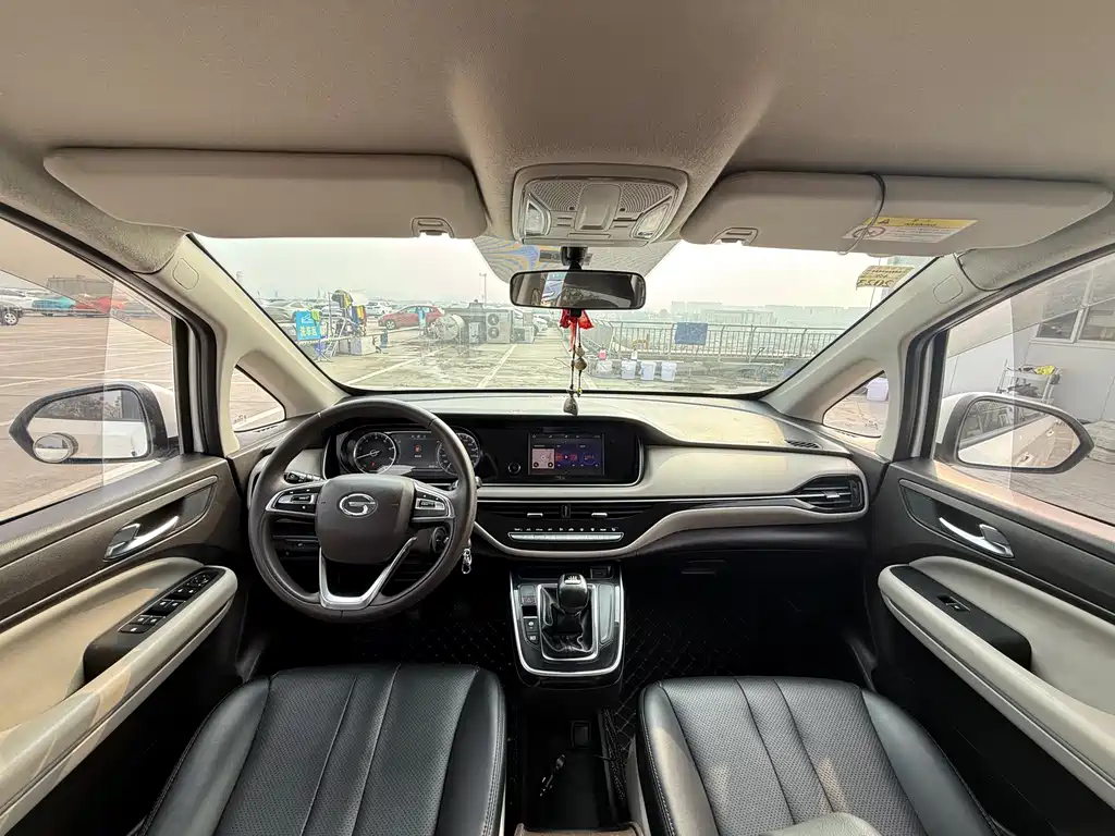GAC Motor Trumpchi M6 2019 — фото 11