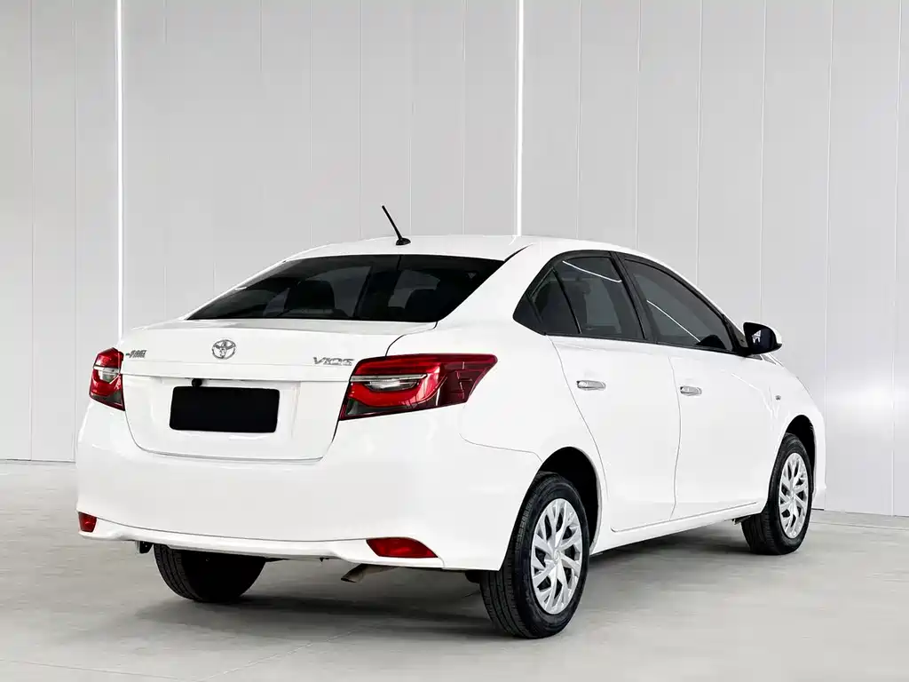 Toyota Vios 2022 — фото 6