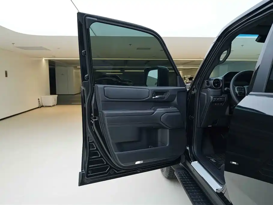 Toyota Prado 2025 — фото 17