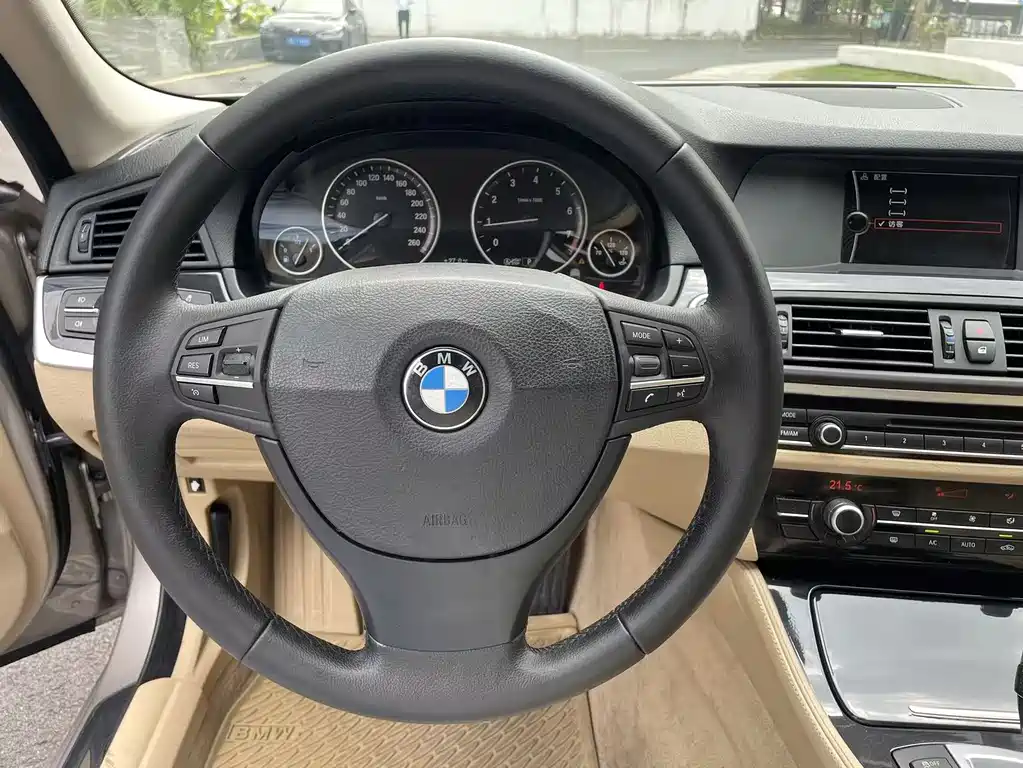 BMW 5 Series 2012