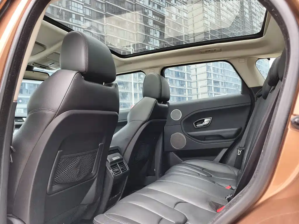 Land Rover Evoque 2015 — фото 7