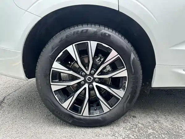 Volvo XC60 2023