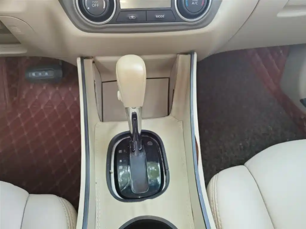 Nissan Sylphy 2019 — фото 14