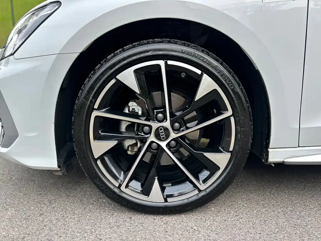 Audi A3 2023 — фото 14