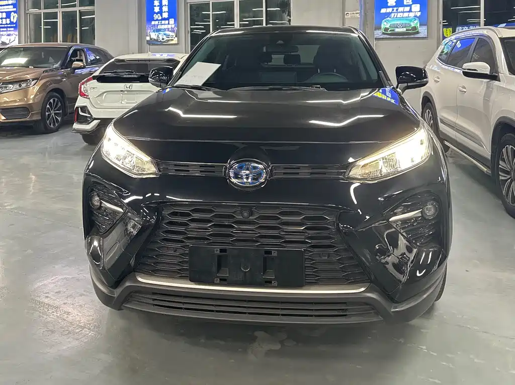 Toyota Wildlander 2023 — фото 2