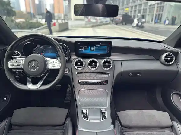 Mercedes-Benz C-Class 2022