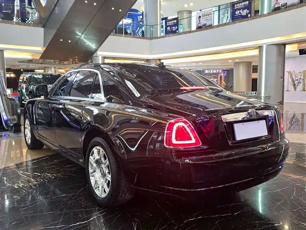 Rolls-Royce Ghost 2010