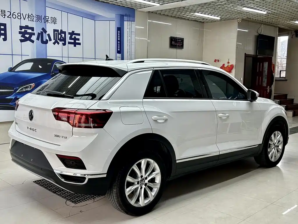 Volkswagen T-Roc 2022 — фото 4