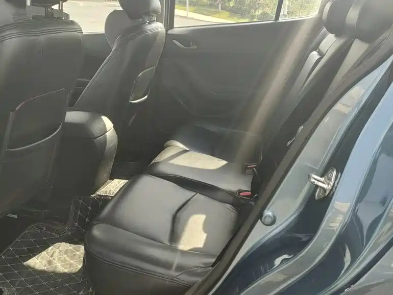 Mazda 3 Angkesela 2017 — фото 11