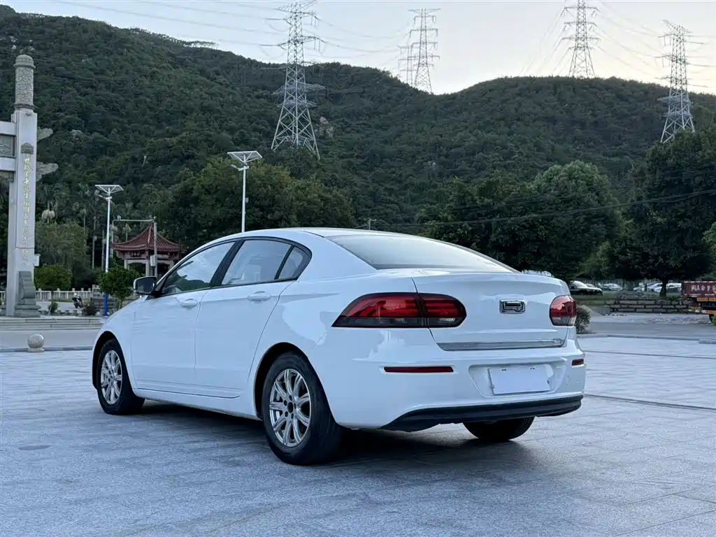 Qoros 3 2019