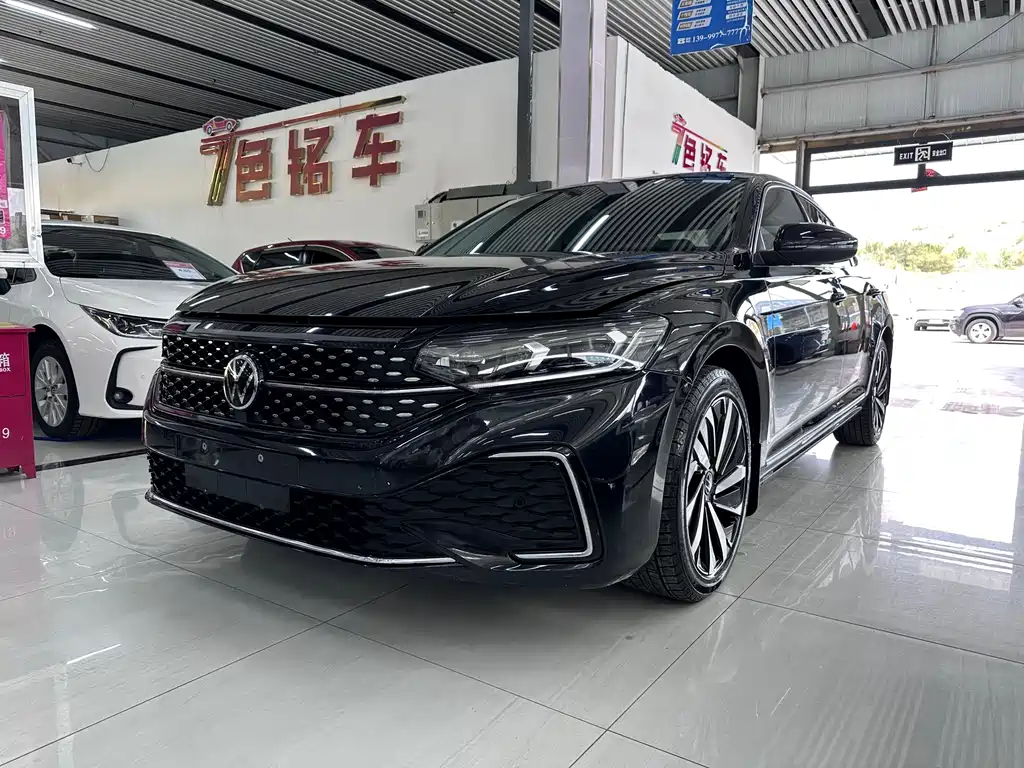 Volkswagen Passat 2022