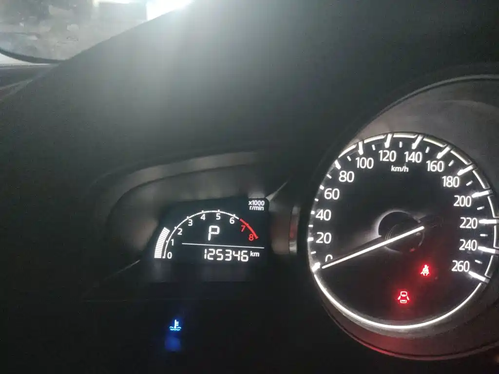 Mazda 3 Angkesela 2017 — фото 13