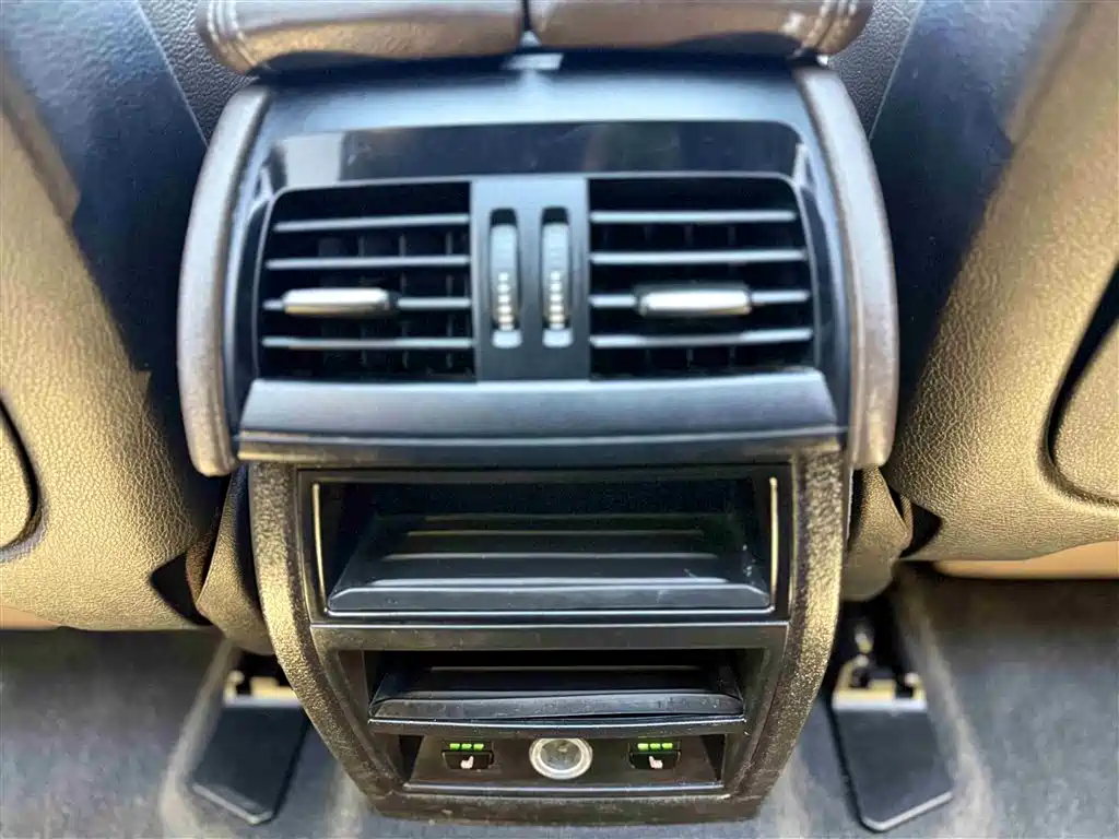 BMW X5 New Energy 2016 — фото 15