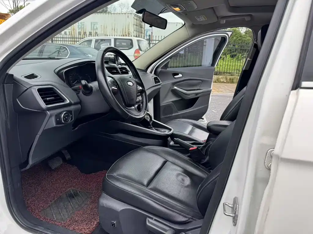 Ford Escort 2016