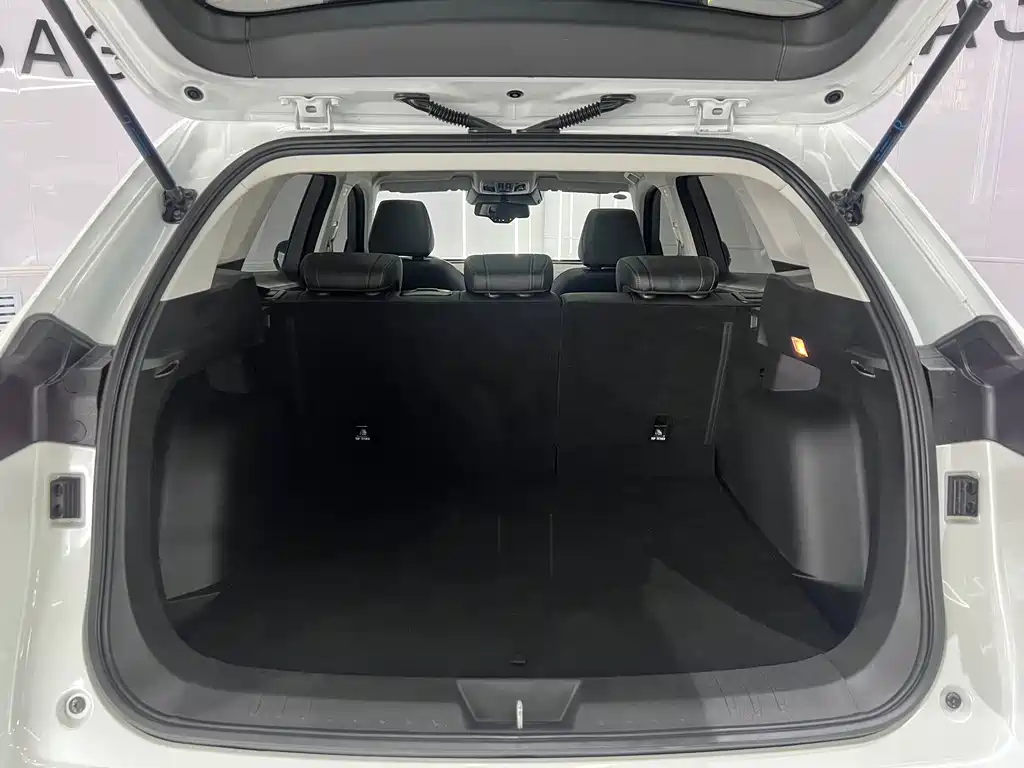 Haval H6 2023 — фото 18