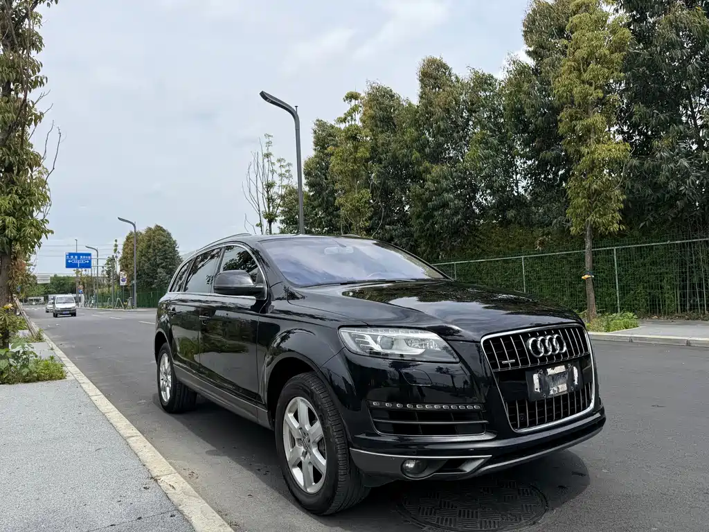 Audi Q7 2015 — фото 1