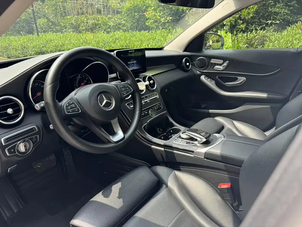 Mercedes-Benz C-Class 2018 — фото 9
