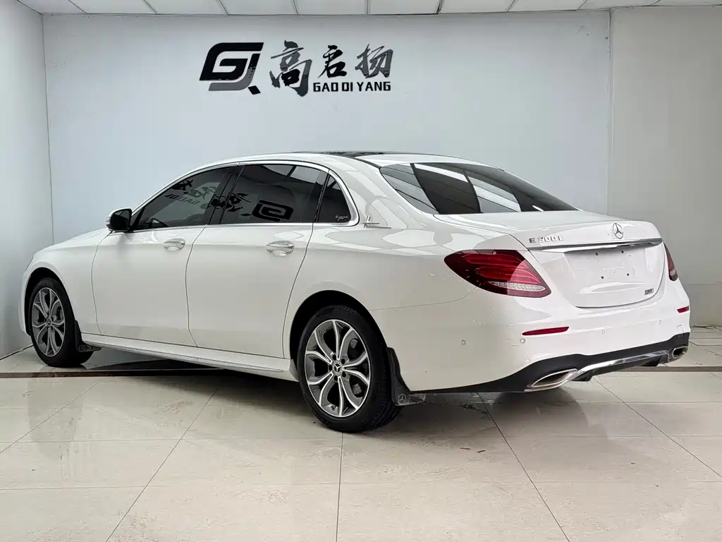 Mercedes-Benz E-Class 2020 — фото 27