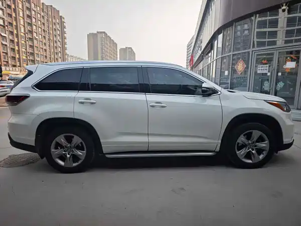 Toyota Highlander 2015