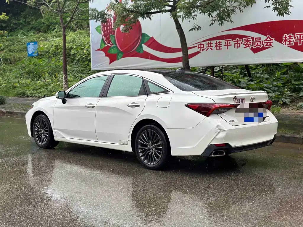 Toyota Avalon 2019