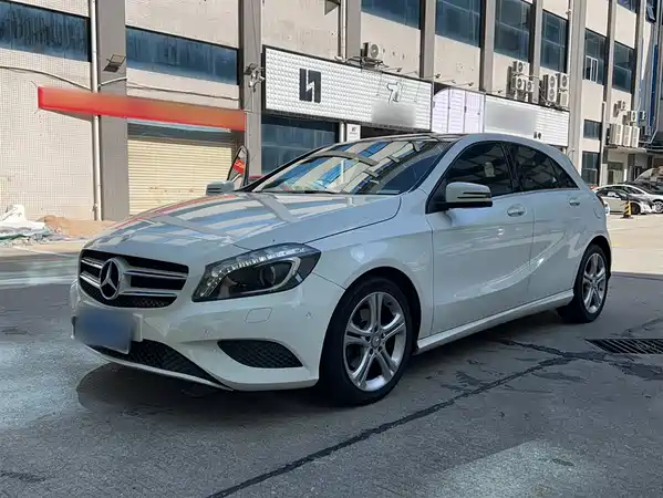 Mercedes-Benz A-Class 2015