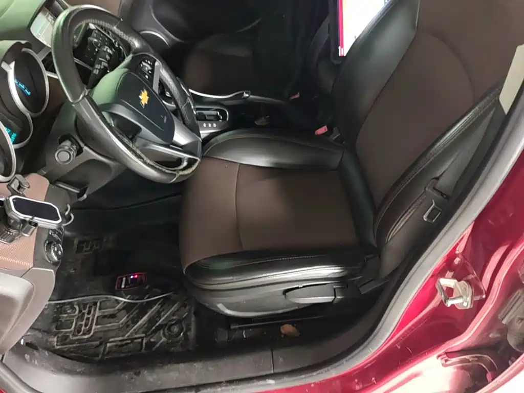 Chevrolet Cruze 2015 — фото 15