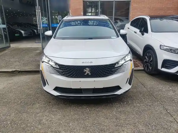 Peugeot 5008 2022