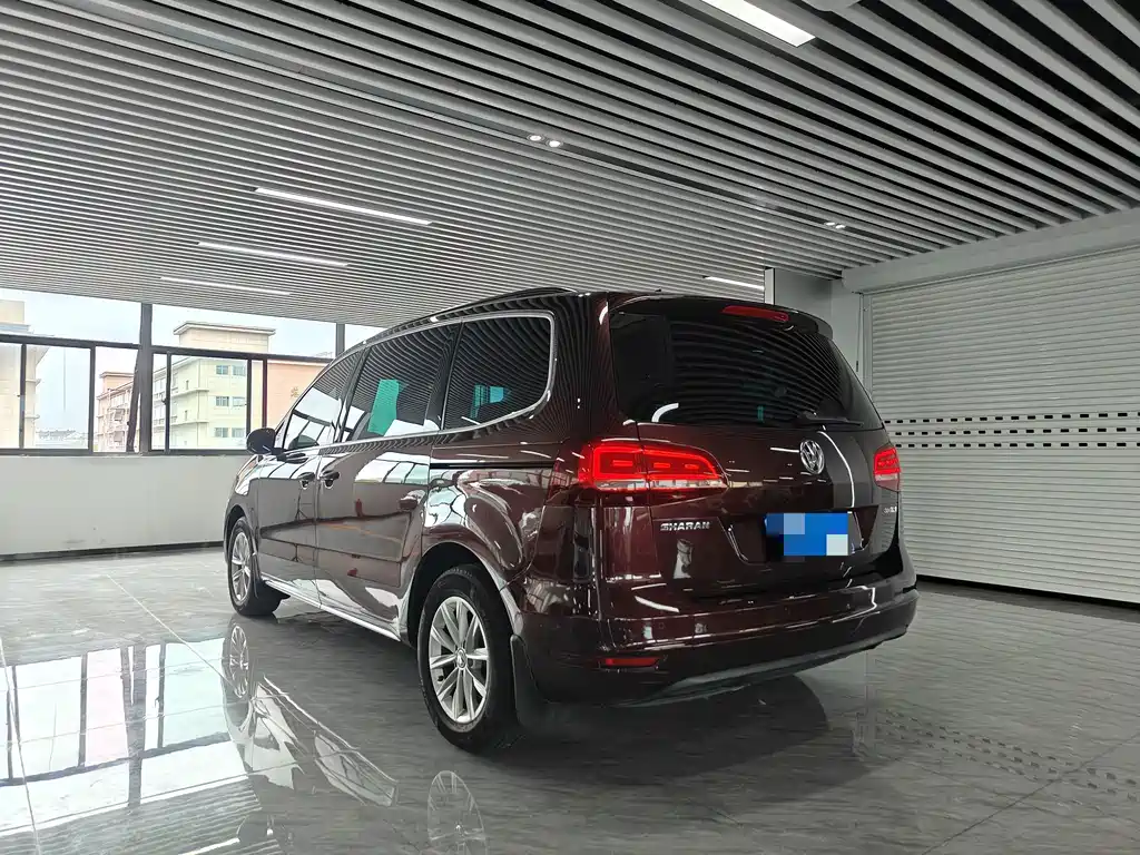 Volkswagen Sharan 2016 — фото 6
